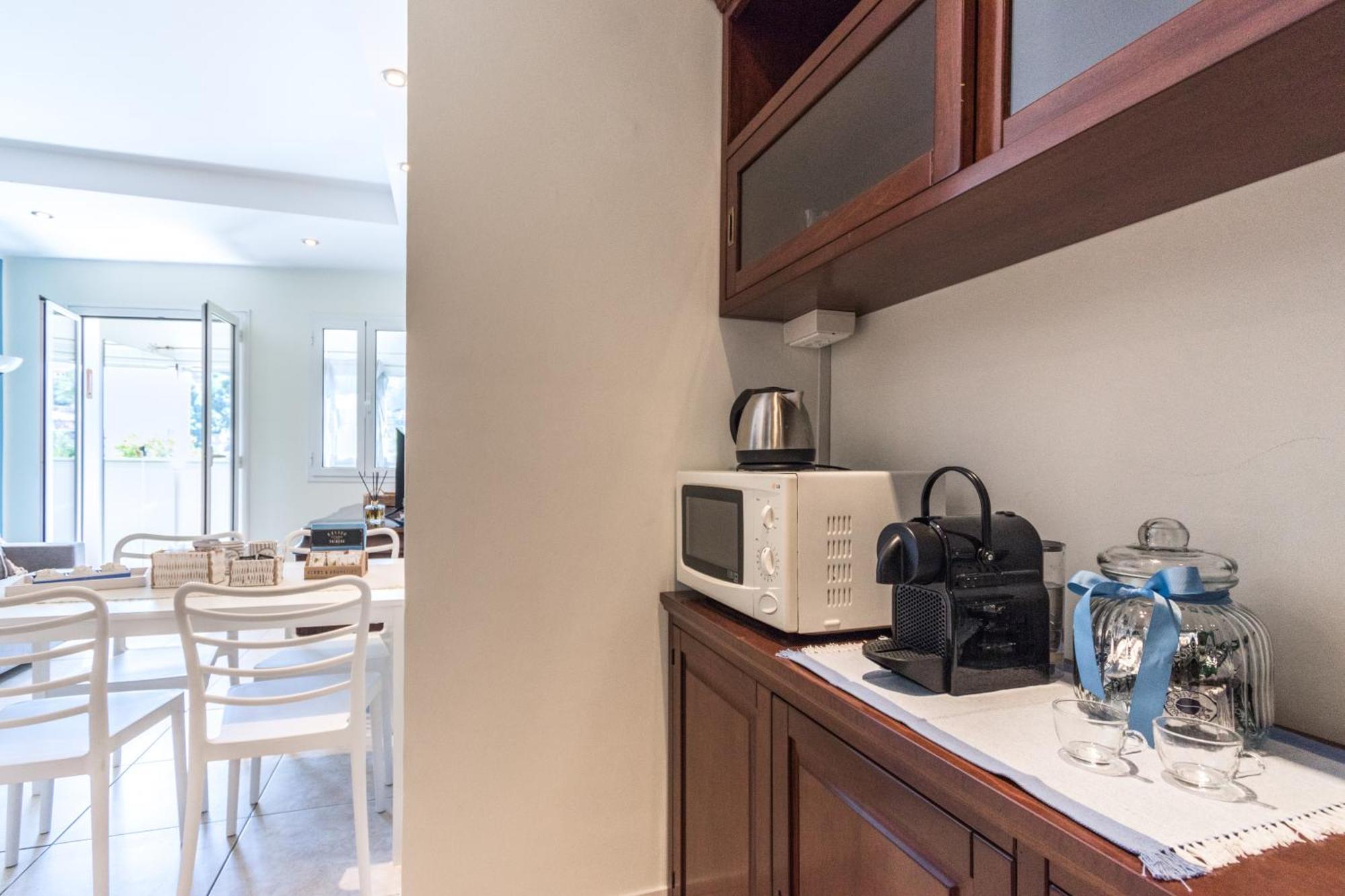 Apartment Stupendo Trilocale Posto Auto Gratuito - Wifi & Netflix *